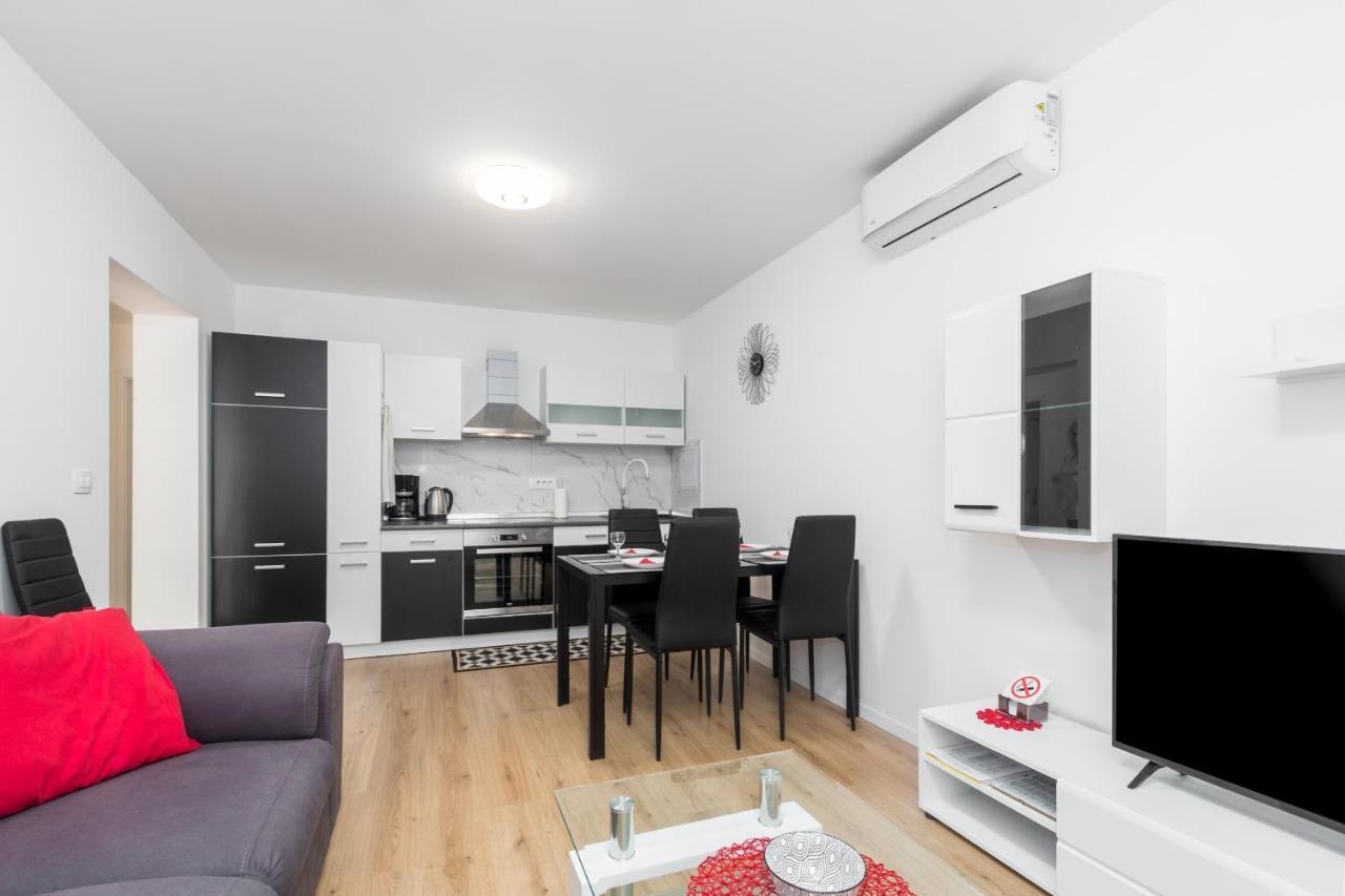 Apartman Porec Center Sea Exteriör bild